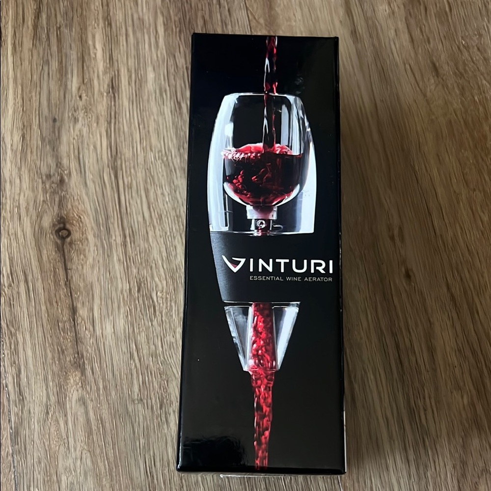 Vinturi Essential Wine Aerator - Perfect For Red Wine-Brand New In Opened Box